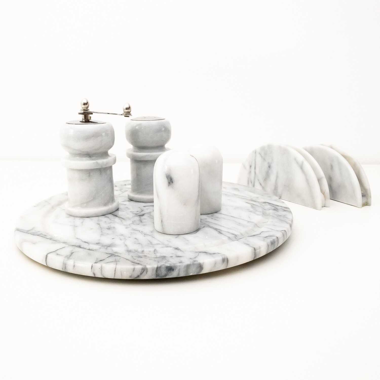 Set in marmo da cucina con vassoio, porta spezie e portatovaglioli