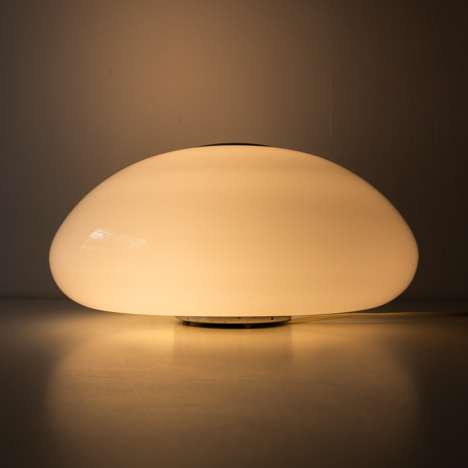 Space Age style opal glass table lamp
