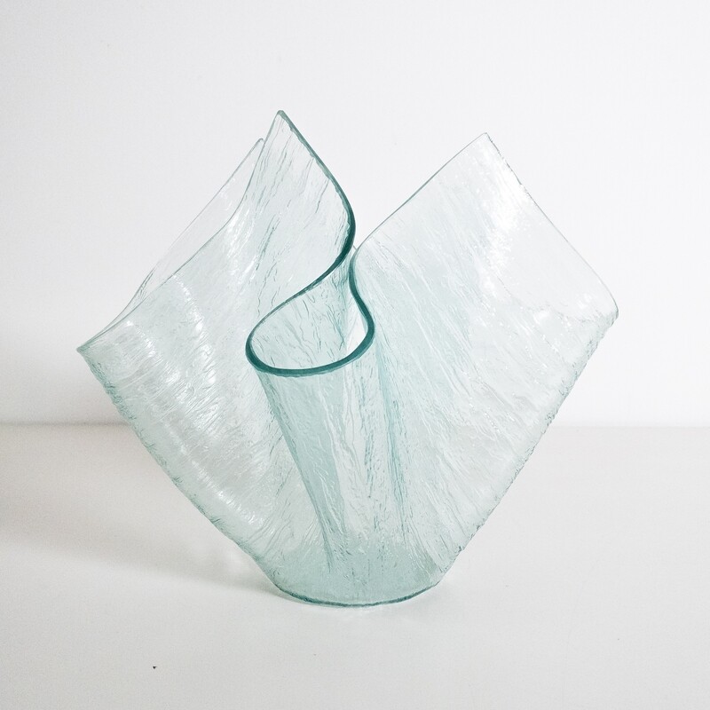 Handkerchief vase in worked glass