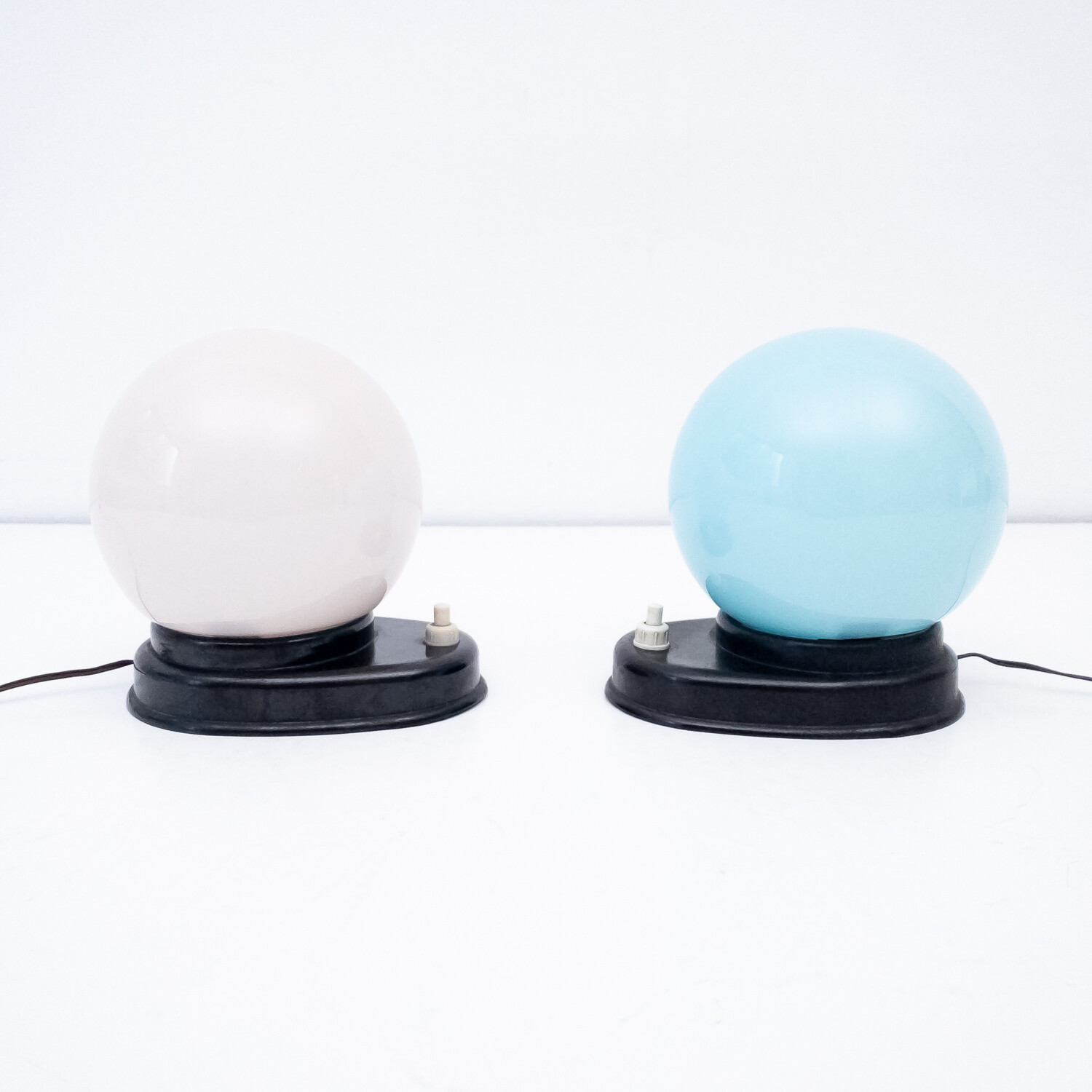 Set of 2 ball table lamps, Italy 1960s