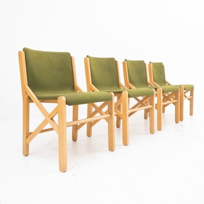 Set of 4 Scandinavian style wooden chairs from the 70s