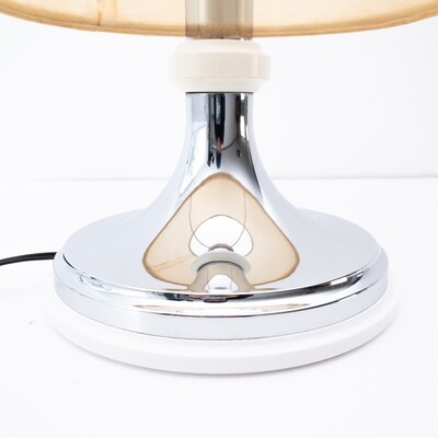 Table lamp with chrome base from the 70s