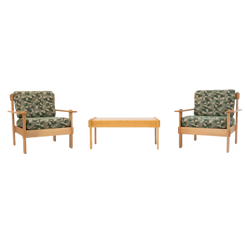 Set of 2 armchairs and coffee table in 70s Scandinavian style