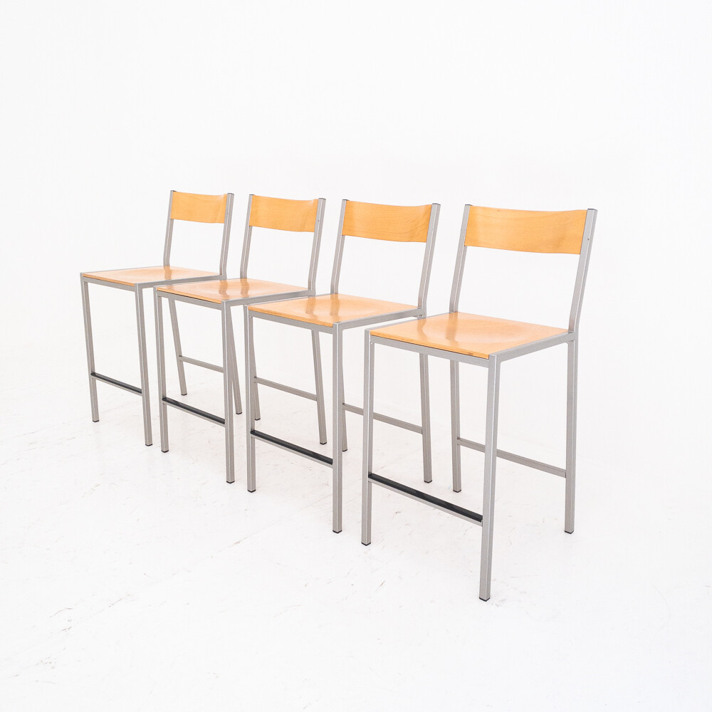 Set of 4 stools in metal and wood