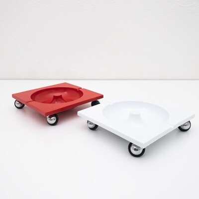 Square plastic ashtray with wheels, design Renzo Mori, Italy 70s