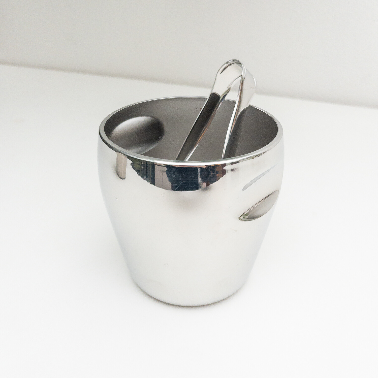871 series ice bucket in steel Design Luigi Massoni and Carlo Mazzeri for Alfra