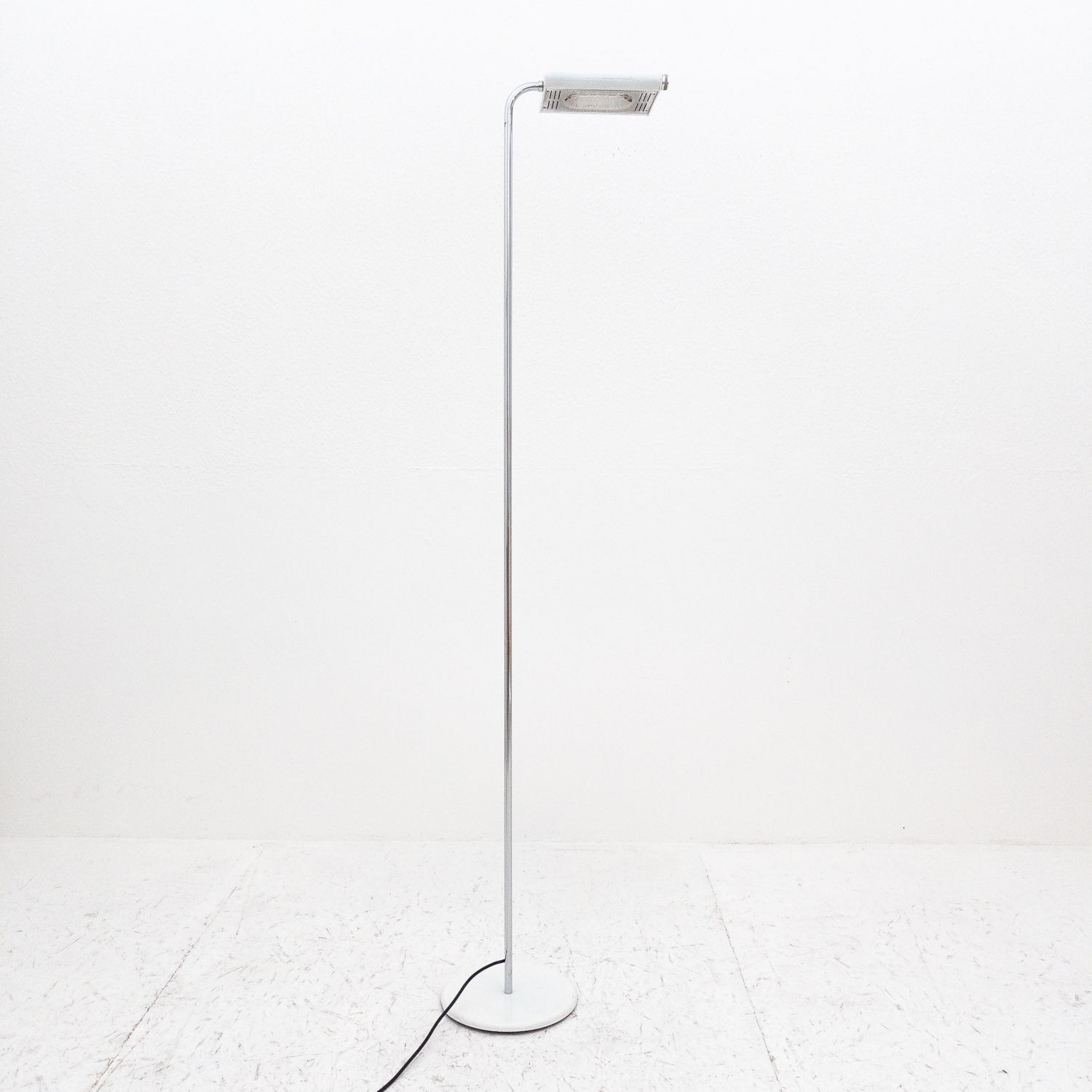 70&amp;#39;s metal halogen floor lamp