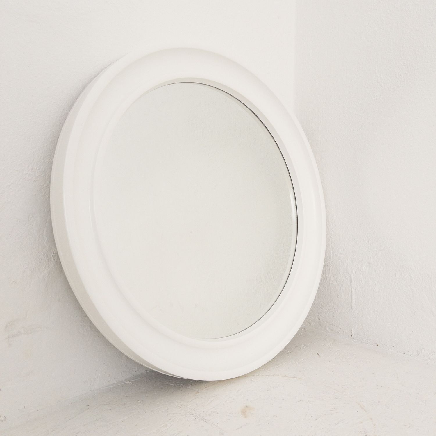 Round mirror by Carrara&amp;Matta, Italy, 1960s