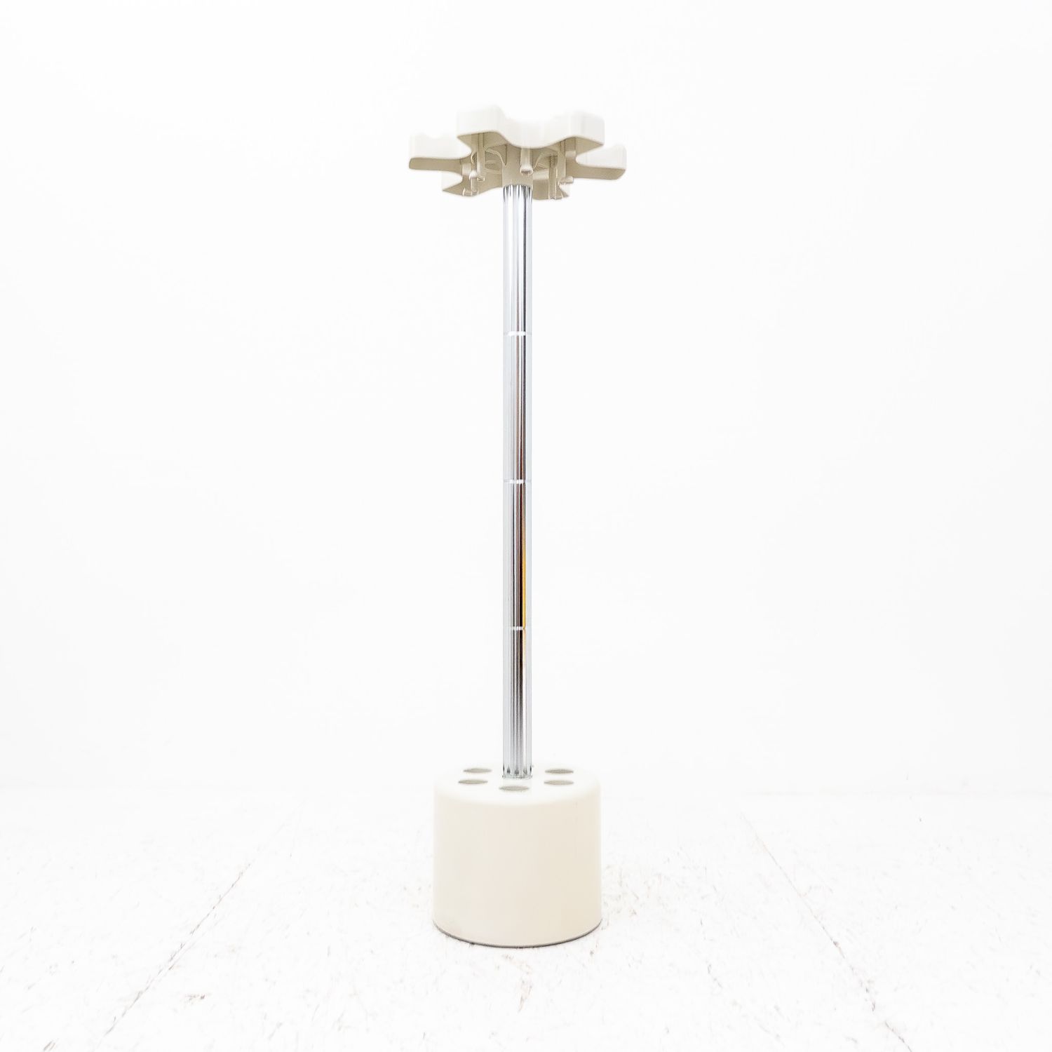 VIP coat stand in beige by Roberto Lucchi and Paolo Orlandini for Velca, 1970s