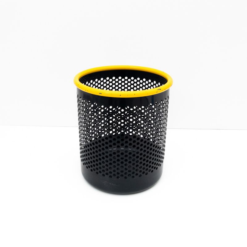 Cribbio waste bin by Rexite, black with yellow rim, Italian design by Barbieri and Marianelli, 1980s