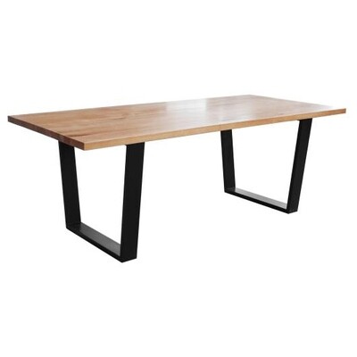 Solid Table 2100 x 1000