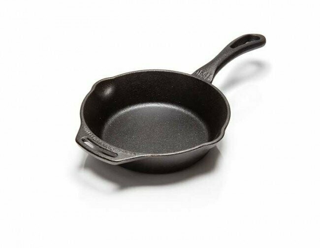 Petromax gietijzeren koekenpan - 20 cm - met steel (skillet fp20-t)