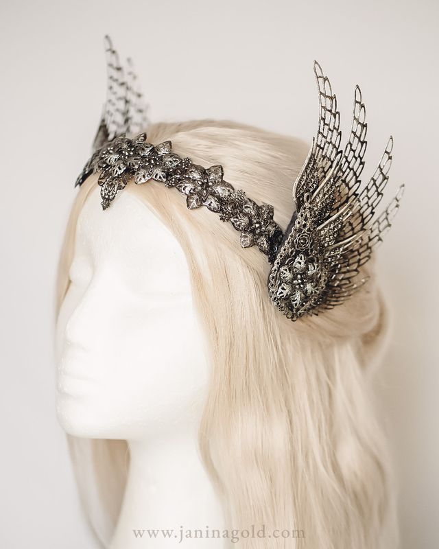 Black-Silver Valkyrie Crown