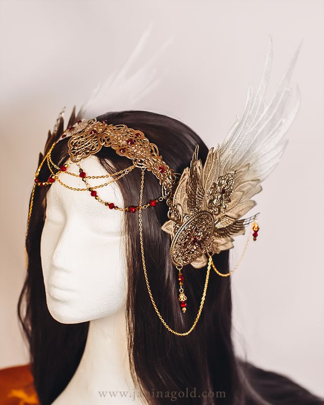 Gold-Red Valkyrie Crown