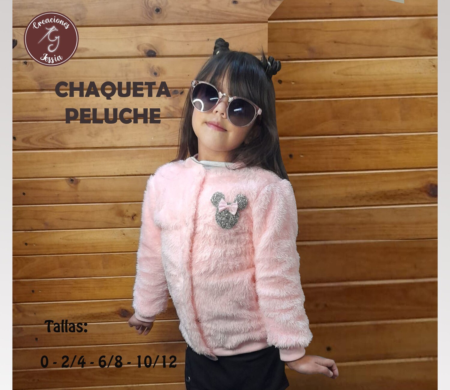 Chaqueta peluche en broches con lindo aplique Minnie