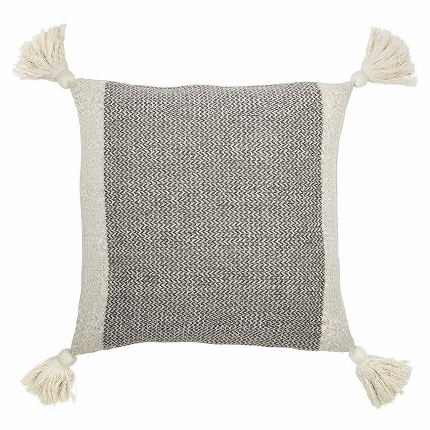 Devon Cotton Pillow W/ Tassels, 18x18