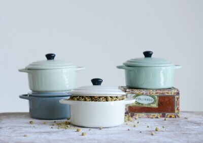 Round Mini Baker W/ Lid, Pastels