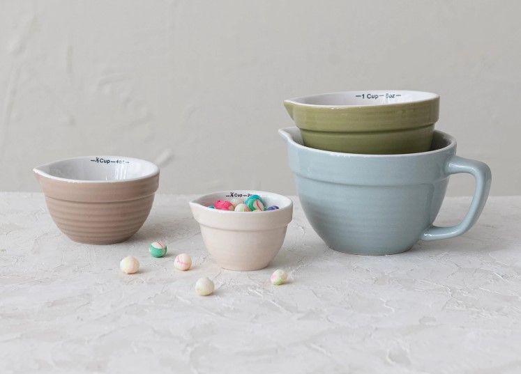 Stoneware Batter Bowl Measuring Cup Set