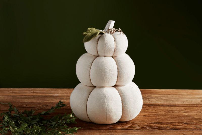 Ivory Stacked Pumpkins