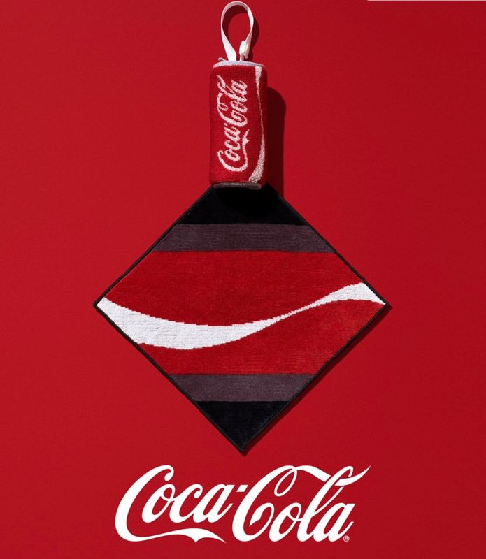 FamilyMart Coca Cola 可口可樂 限量 3Way 毛巾連可樂罐型袋