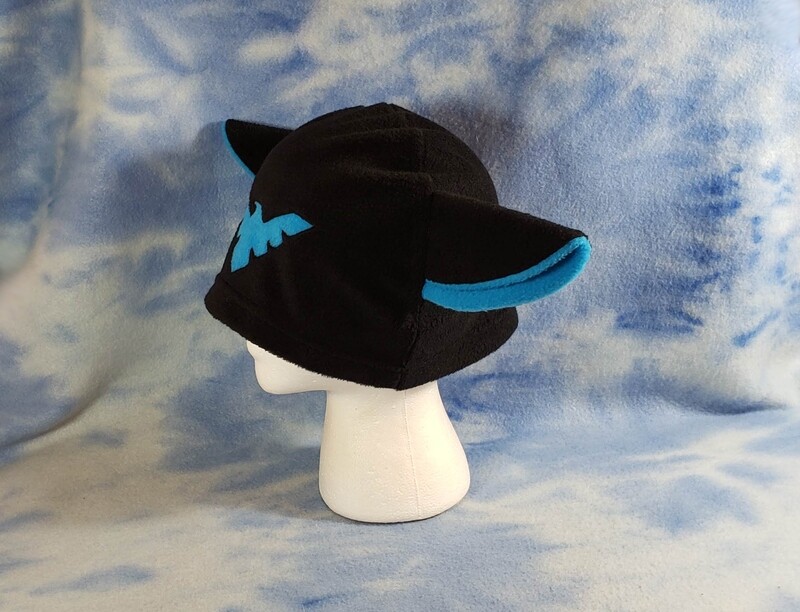 Nightwing Kitty Hat Batman DC