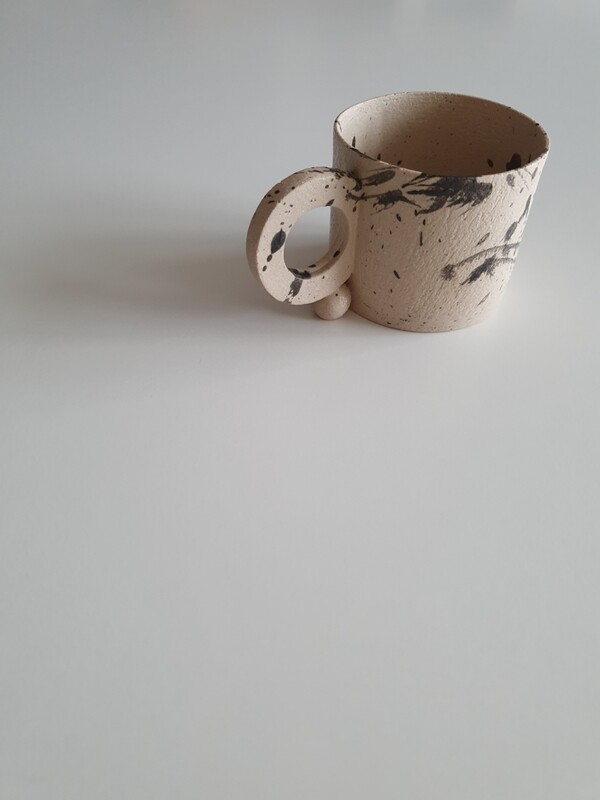 5 oz beige stoneware ceramic mug, Splash black paint
