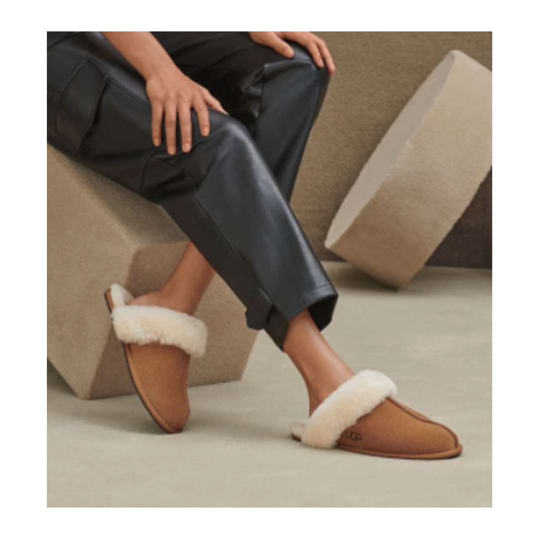 UGG Scuffette Chestnut Slippers Women's Size 9