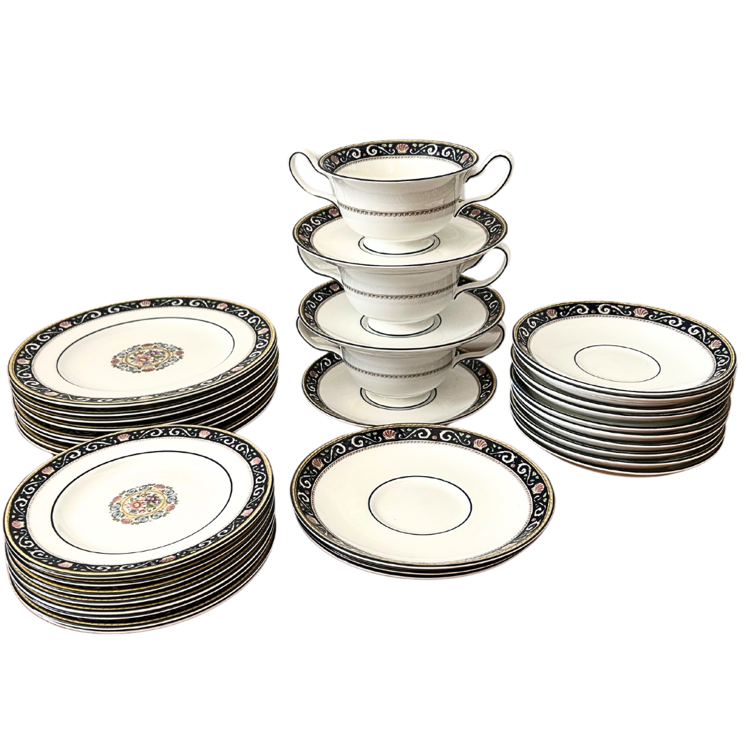 Wedgewood Runnymede Blue Design Serving Set of 35