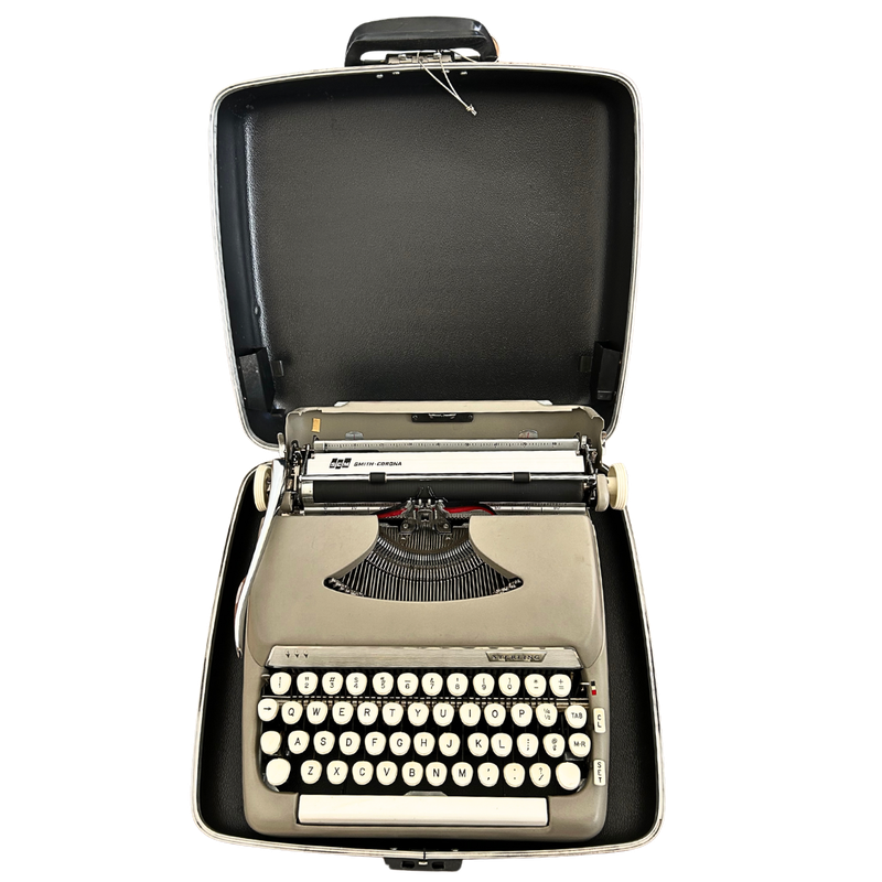 Smith-Corona 1963 Sterling Typewriter &amp; Case 5AX 108089