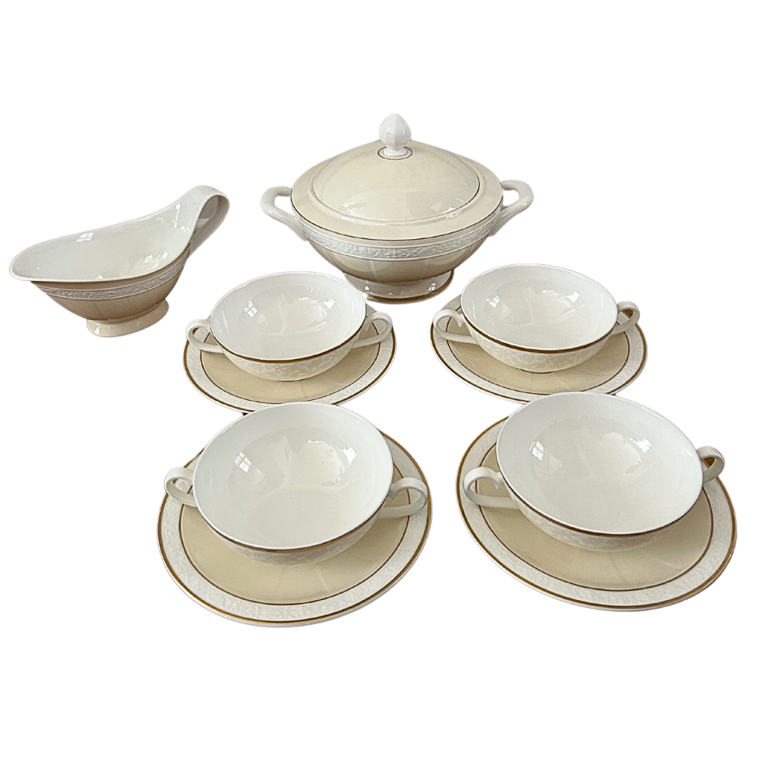 Villeroy &amp; Boch Ivoire Made In Germany Bone China Soup/Vegetable Server, Soup Bowls, and Gravy Boat Serving Set of 11