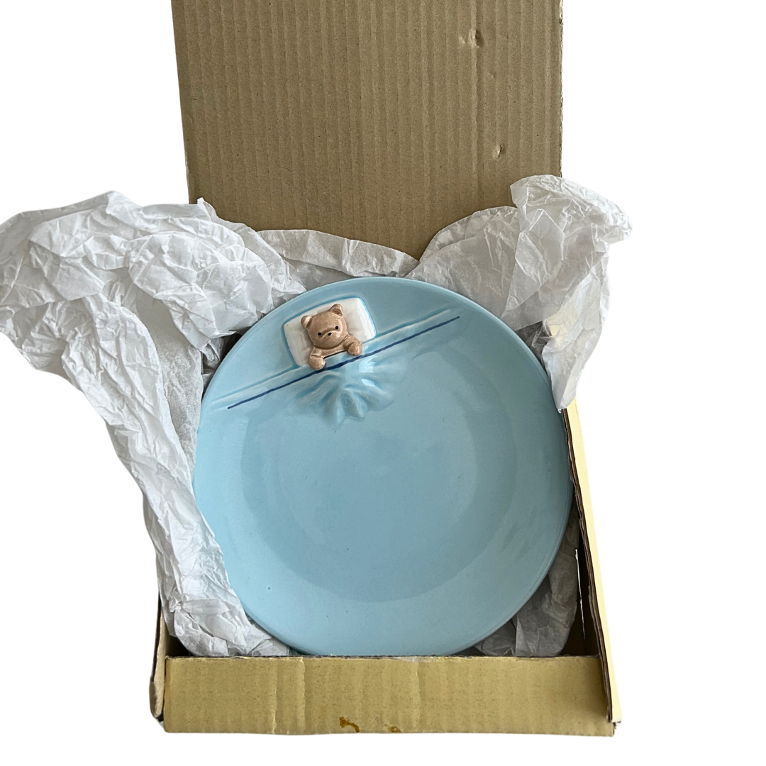 1981 YOUNG KOKUYO CO., LTD. Bear In Bed Baby Plate