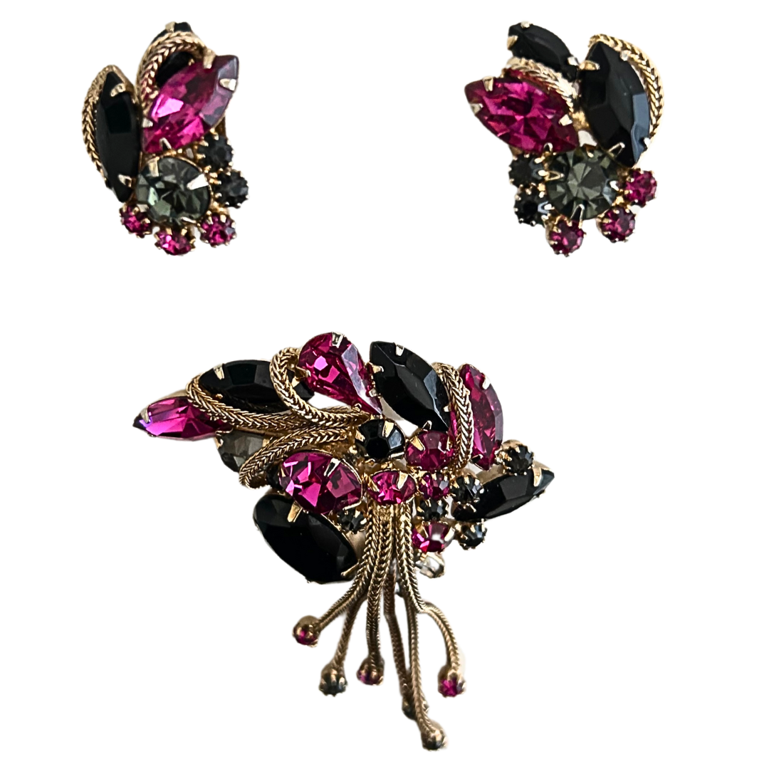 Hattie Carnegie Signed Brooch &amp; Clip On Earrings Set
