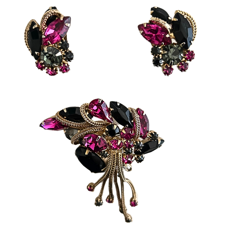 Hattie Carnegie Signed Brooch &amp; Clip On Earrings Set