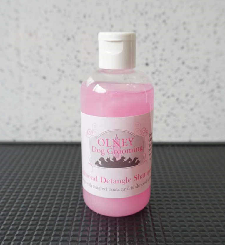 Almond Detangle Shampoo