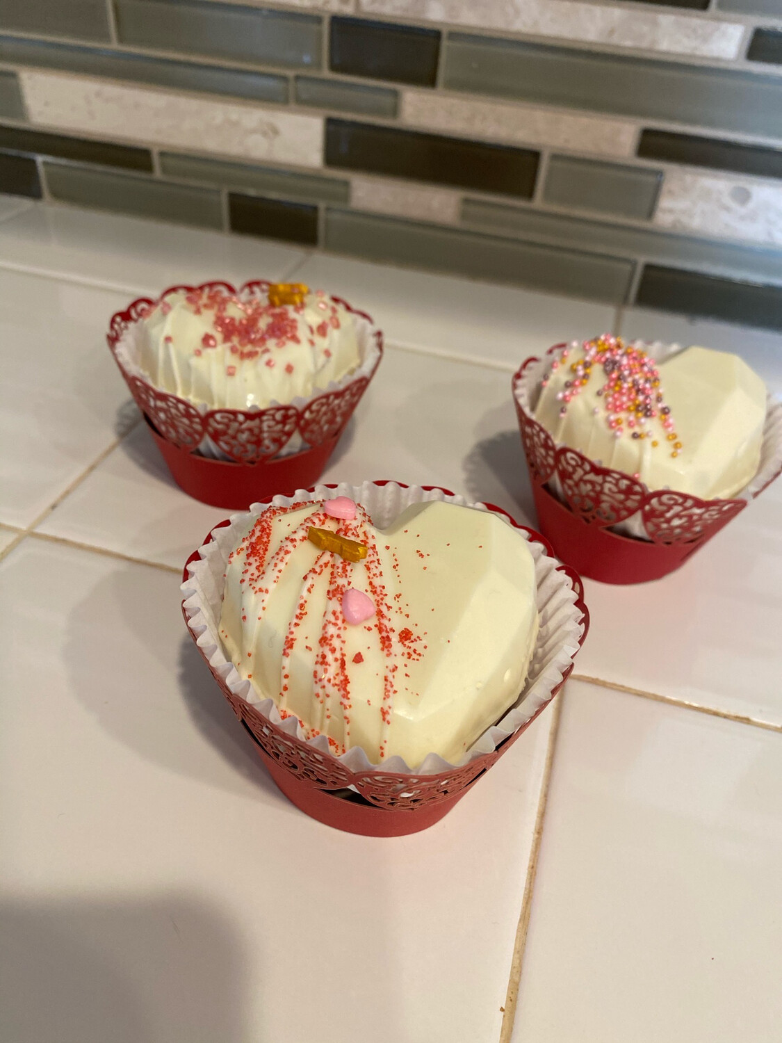 Strawberries And Cream Cocoa Bomb 