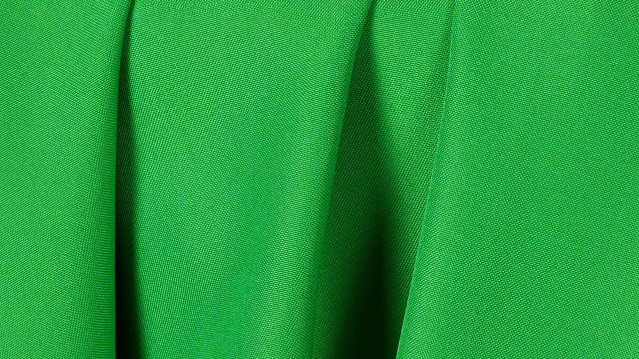 Kelly Green Polyester 60" x 120"