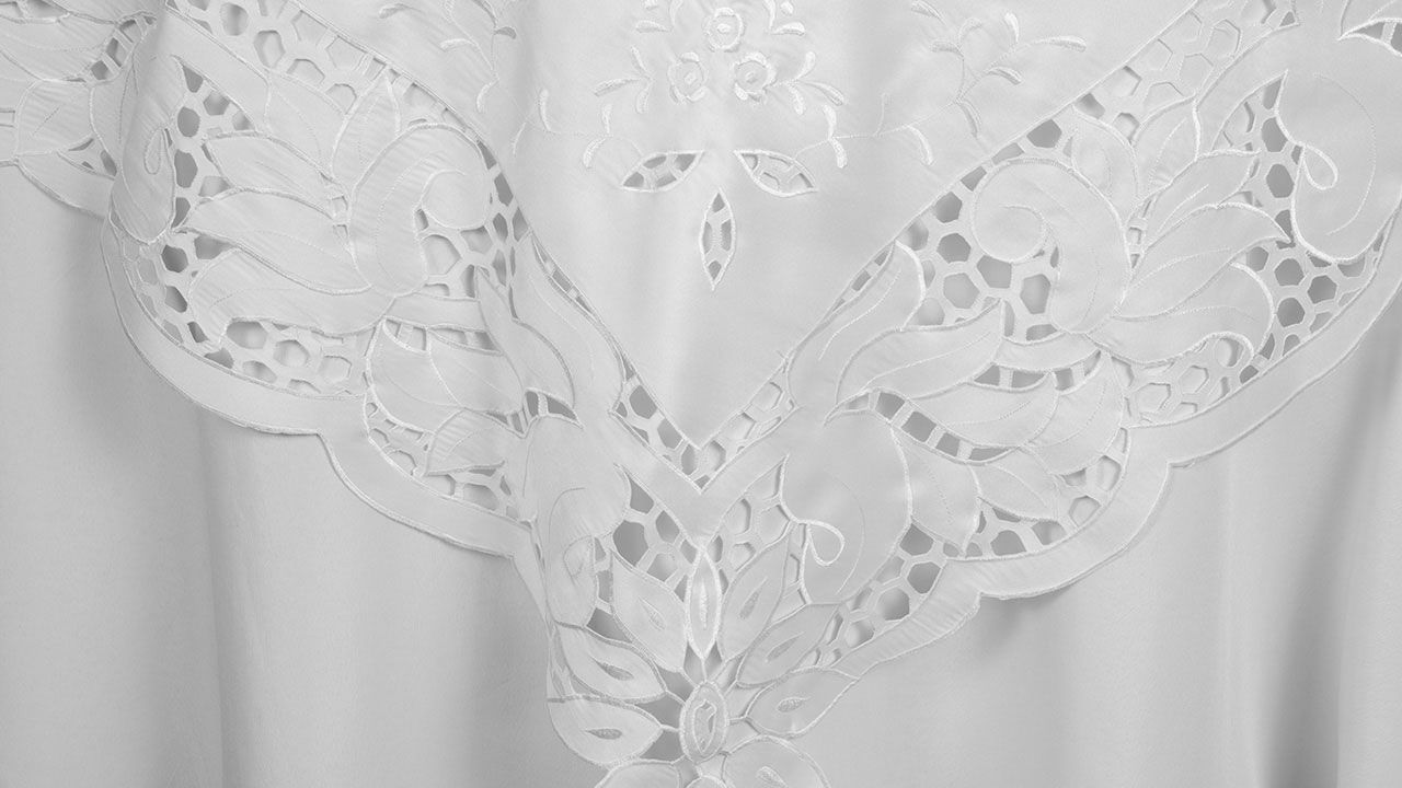 White Vintage - 90" x 90"