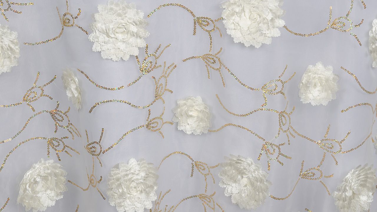 Ivory w/Gold Bridely Sheer - 84” x 84”