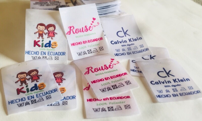 etiqueta de niño en satin