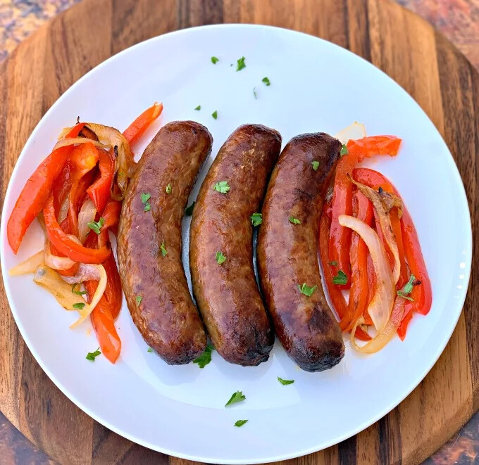 Chicken - Grass Powered Cheddar Cheese Brat