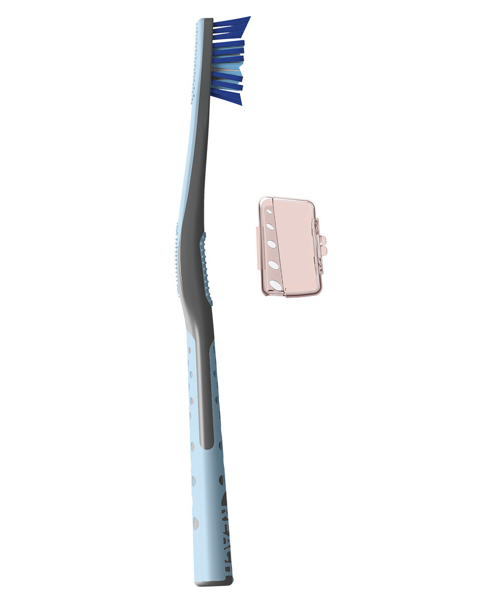 REACH UltraClean Toothbrush Soft with Cap 1ct #2248