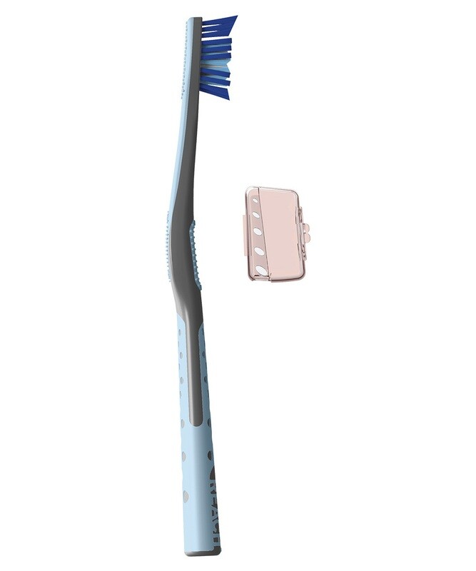 REACH UltraClean Toothbrush Soft with Cap 1ct #2248