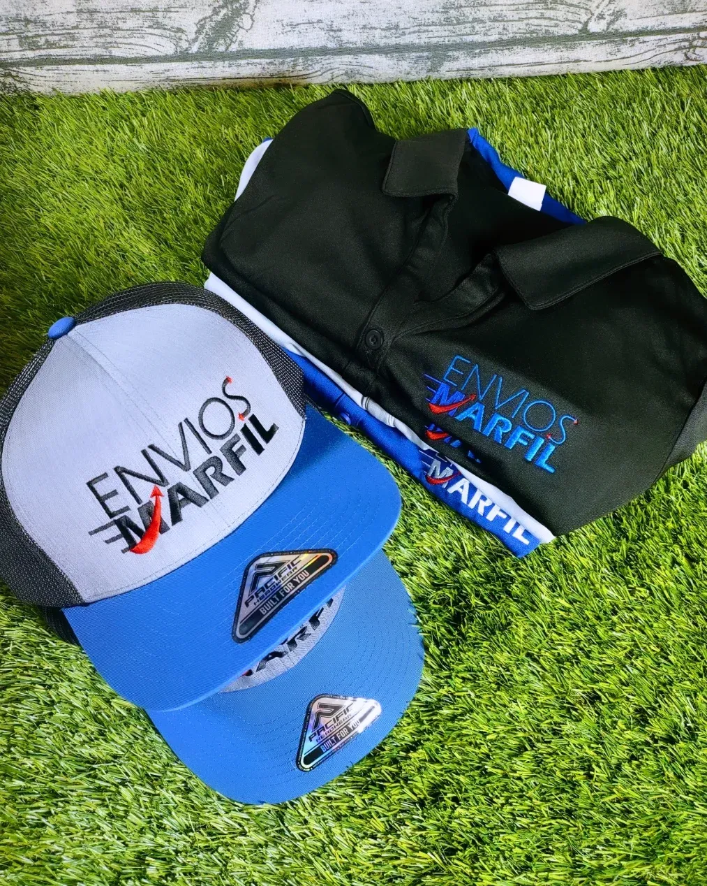 OFERTA POLOS (6) Y GORRAS (6)