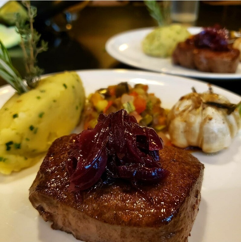 Steak Diane.
Gf, lf, k
Seared brandy flambed filet mignon, mushroom cream sauce, cheese and cauliflower gratin, side of mixed green salad.
