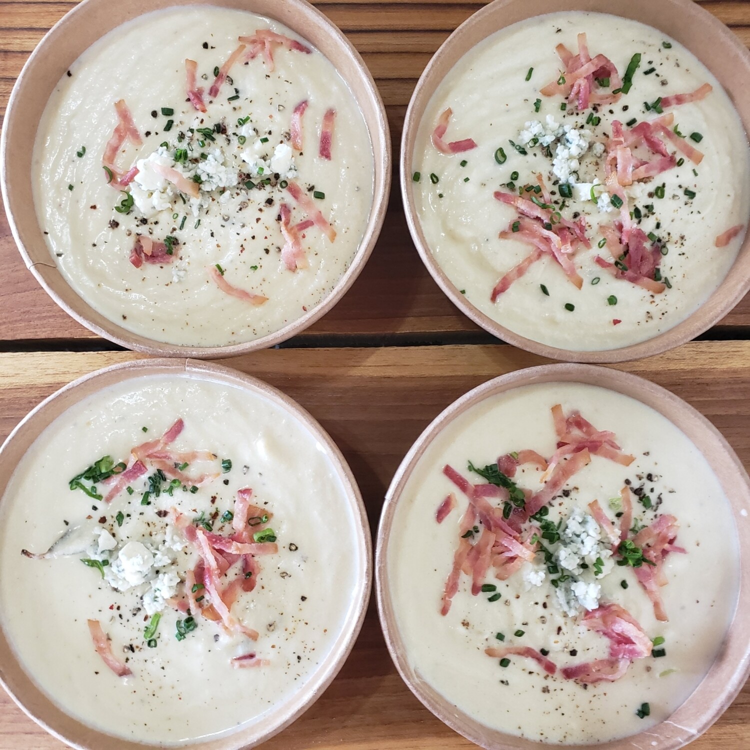 Cauliflower gorgonzola veloute.
Gf, k