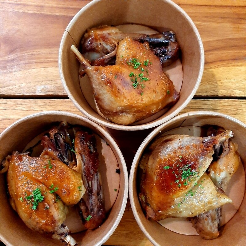Duck leg confit, garlic and herbs sauteed golden potatoes, mixed green salad, honey balsamic dressin. 
Gf, lf, k (for keto butter sauted brocolis)