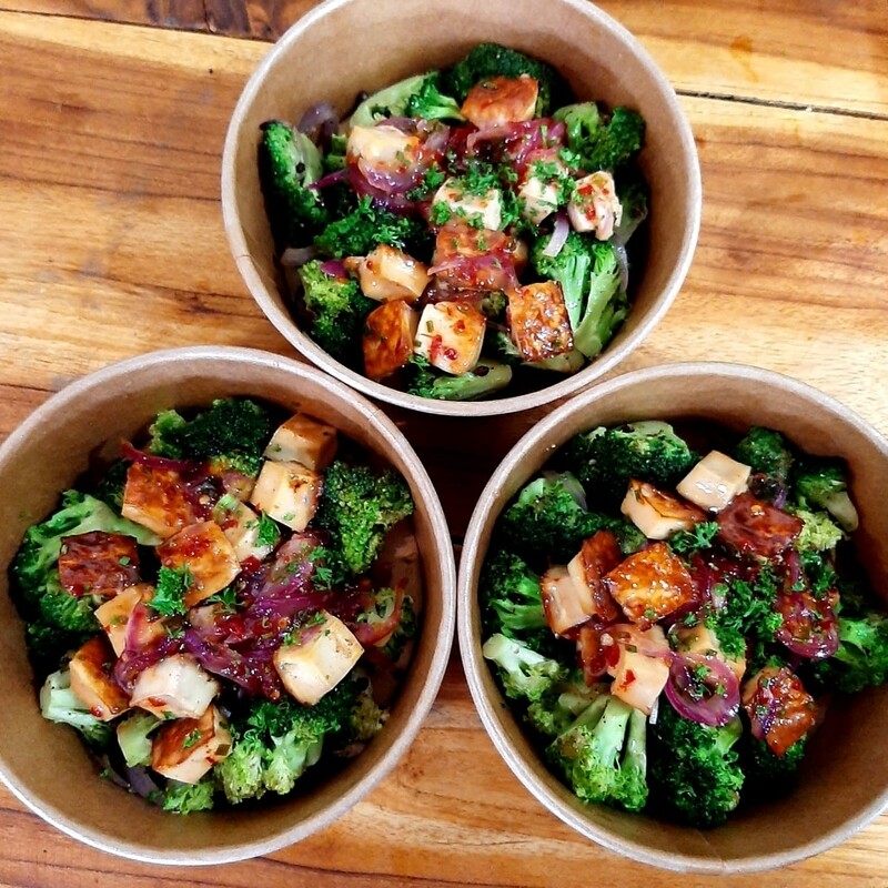 Garlic chili tofu with steam aldente sesame brocolis 
V, vi, gf, lf