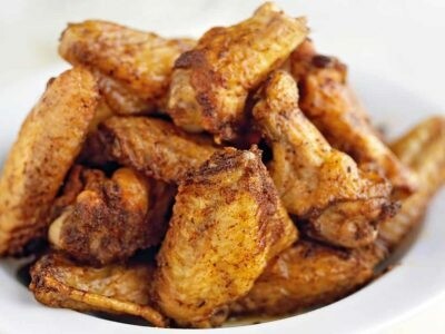 Crispy five spices chicken wings, low carb Asian wing dip sauce.  6 pieces. Gf, Lf, k