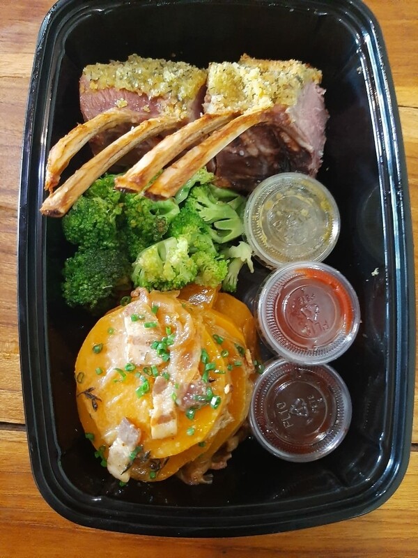 Garlic and thym crusted rack of lamb, butter sauteed brocolis and butternut Boulangère, zuhg and red pepper coulis. 
Gf, lf, k