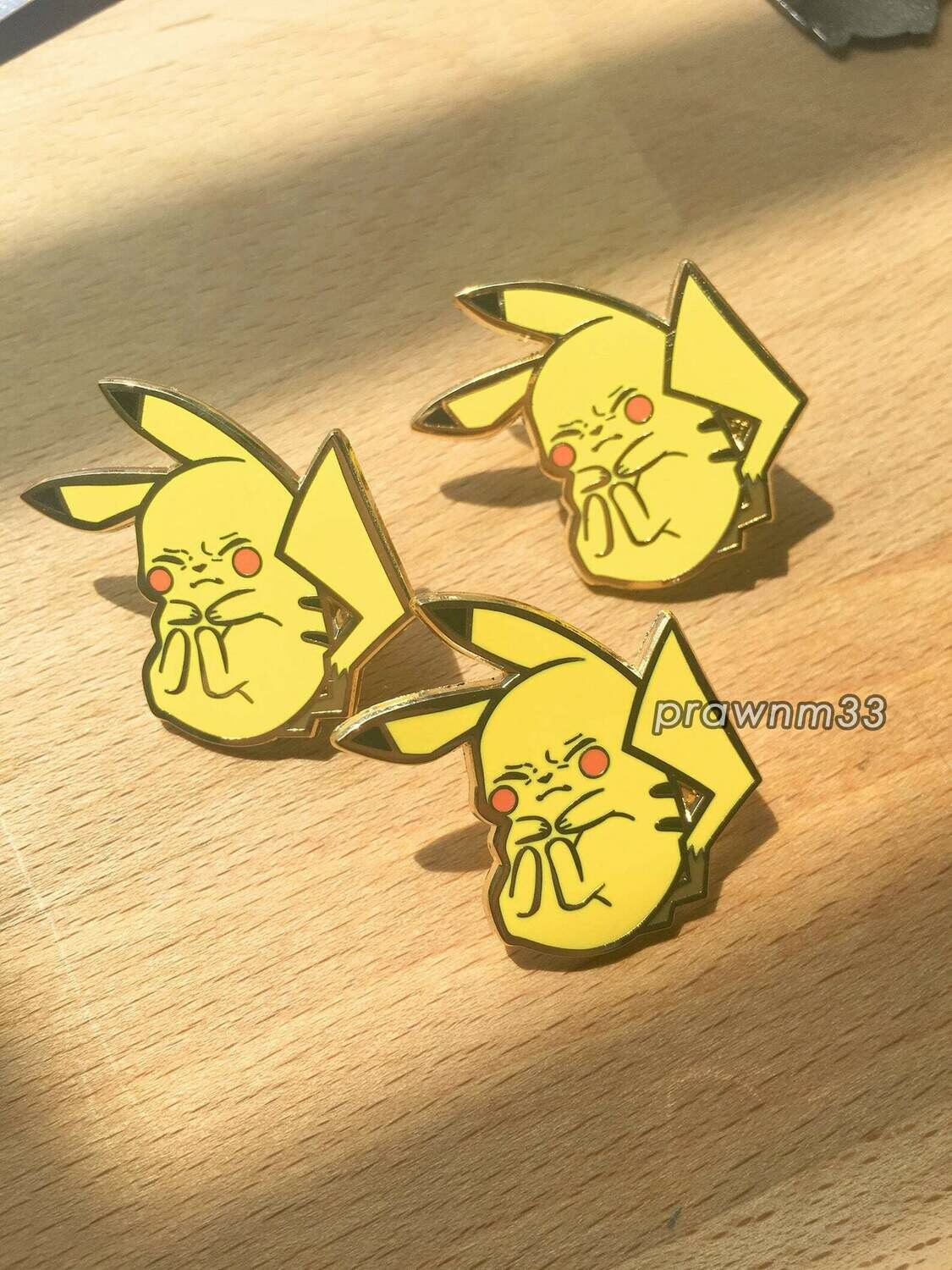 Pokemon : Detective Pikachu Enamel Pins, Design: Pikachu